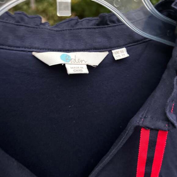 Boden Dress Annette Ponte Dress  Gently used Size 12 Navy Blue & Red. - Picture 6 of 6